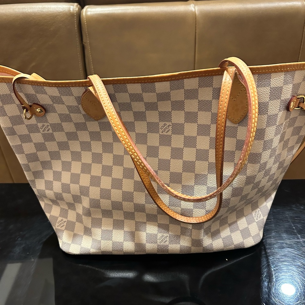 Louis Vuitton Neverfull MM